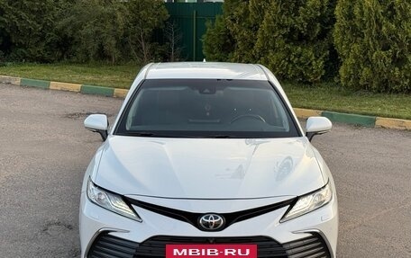 Toyota Camry, 2021 год, 2 990 000 рублей, 16 фотография