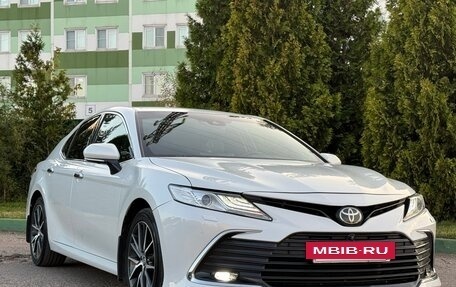 Toyota Camry, 2021 год, 2 990 000 рублей, 14 фотография