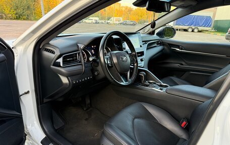 Toyota Camry, 2021 год, 2 990 000 рублей, 19 фотография