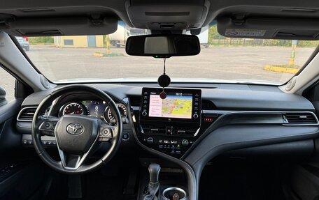 Toyota Camry, 2021 год, 2 990 000 рублей, 33 фотография