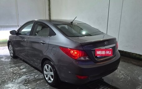 Hyundai Solaris II рестайлинг, 2012 год, 720 000 рублей, 2 фотография