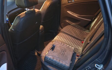Hyundai Solaris II рестайлинг, 2012 год, 720 000 рублей, 10 фотография