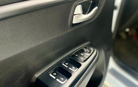 KIA Rio IV, 2019 год, 1 300 000 рублей, 2 фотография