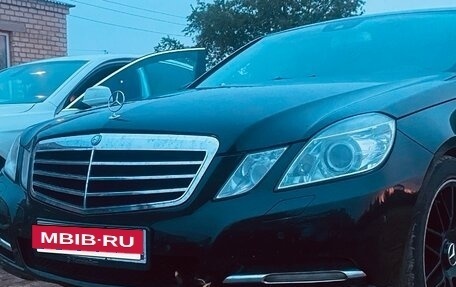 Mercedes-Benz E-Класс, 2012 год, 1 380 000 рублей, 4 фотография