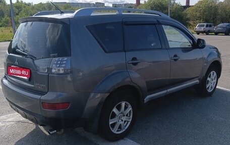 Mitsubishi Outlander III рестайлинг 3, 2008 год, 670 000 рублей, 3 фотография