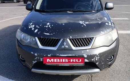Mitsubishi Outlander III рестайлинг 3, 2008 год, 670 000 рублей, 2 фотография