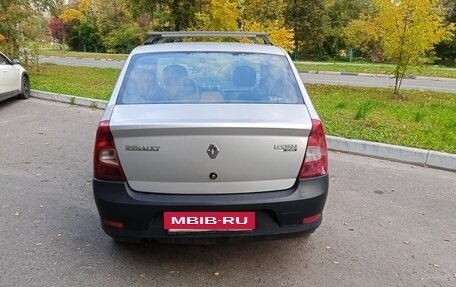Renault Logan I, 2013 год, 335 000 рублей, 2 фотография