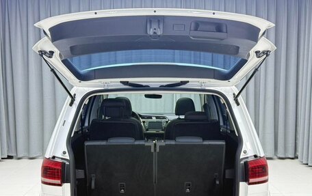 Volkswagen Touran III, 2022 год, 2 447 700 рублей, 6 фотография