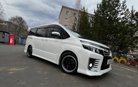 Toyota Voxy III, 2016 год, 2 100 000 рублей, 6 фотография