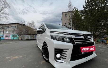 Toyota Voxy III, 2016 год, 2 100 000 рублей, 3 фотография