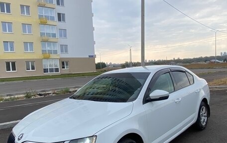 Skoda Octavia, 2017 год, 1 320 000 рублей, 2 фотография