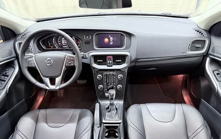 Volvo V40 II рестайлинг, 2018 год, 950 777 рублей, 9 фотография