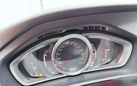 Volvo V40 II рестайлинг, 2018 год, 950 777 рублей, 12 фотография