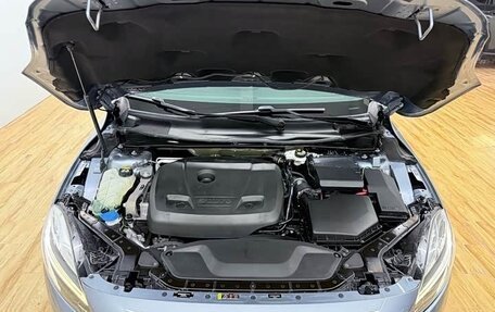 Volvo V40 II рестайлинг, 2018 год, 950 777 рублей, 16 фотография