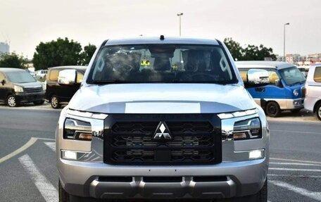 Mitsubishi L200, 2026 год, 4 802 000 рублей, 2 фотография