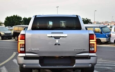 Mitsubishi L200, 2026 год, 4 802 000 рублей, 4 фотография