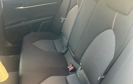 Toyota Camry, 2019 год, 2 250 000 рублей, 5 фотография