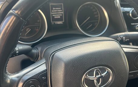 Toyota Camry, 2019 год, 2 250 000 рублей, 7 фотография