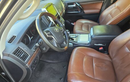 Toyota Land Cruiser 200, 2016 год, 6 850 000 рублей, 16 фотография