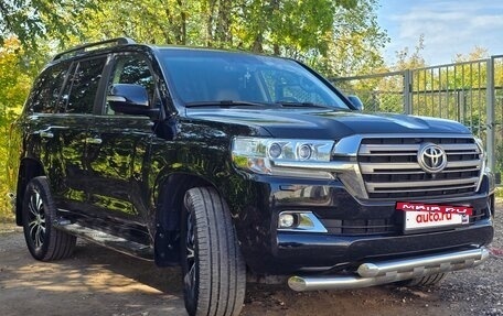 Toyota Land Cruiser 200, 2016 год, 6 850 000 рублей, 5 фотография