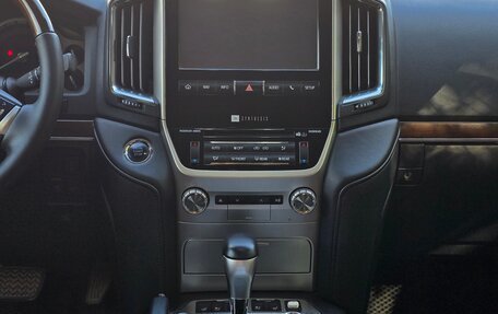 Toyota Land Cruiser 200, 2016 год, 6 850 000 рублей, 20 фотография