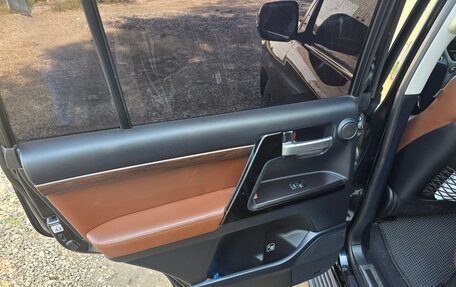 Toyota Land Cruiser 200, 2016 год, 6 850 000 рублей, 25 фотография
