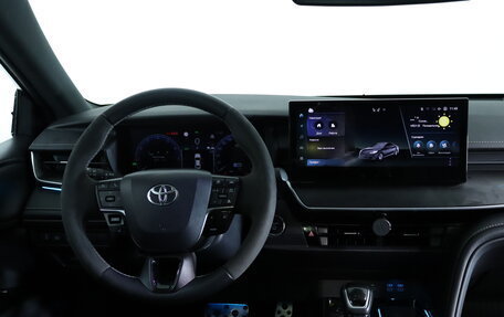 Toyota Camry, 2024 год, 3 675 000 рублей, 13 фотография