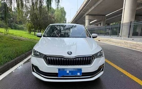 Skoda Rapid II, 2022 год, 980 000 рублей, 3 фотография