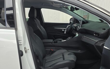Peugeot 5008 II, 2022 год, 1 760 000 рублей, 5 фотография