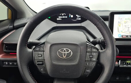 Toyota Prius IV XW50, 2023 год, 2 857 000 рублей, 12 фотография