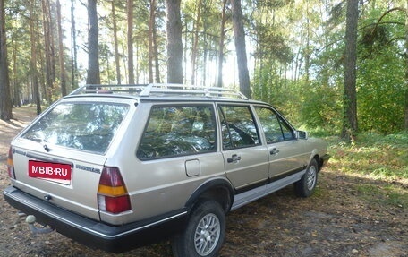 Volkswagen Passat B2, 1985 год, 550 000 рублей, 9 фотография