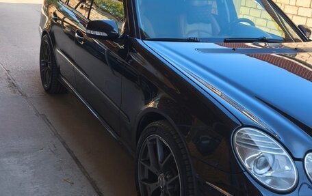 Mercedes-Benz E-Класс, 2005 год, 1 050 000 рублей, 3 фотография