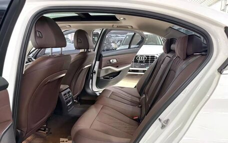 BMW 3 серия, 2023 год, 3 300 000 рублей, 6 фотография