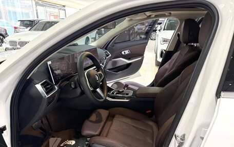 BMW 3 серия, 2023 год, 3 300 000 рублей, 13 фотография