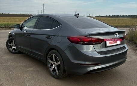 Hyundai Elantra VI рестайлинг, 2017 год, 1 750 000 рублей, 3 фотография