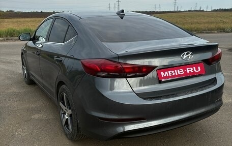 Hyundai Elantra VI рестайлинг, 2017 год, 1 750 000 рублей, 13 фотография