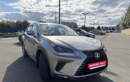 Lexus NX I, 2017 год, 3 550 000 рублей, 6 фотография