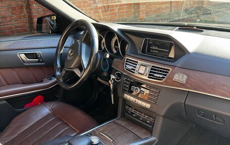 Mercedes-Benz E-Класс, 2015 год, 2 050 000 рублей, 22 фотография