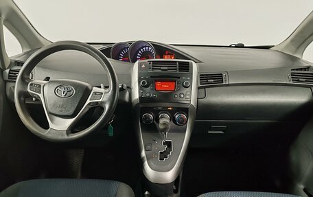 Toyota Verso I, 2013 год, 1 209 000 рублей, 19 фотография