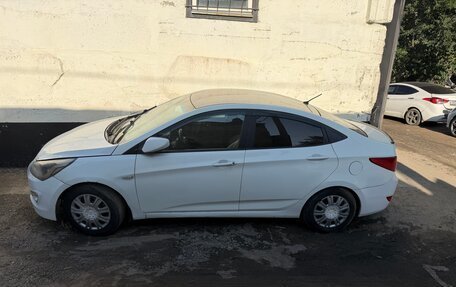 Hyundai Solaris II рестайлинг, 2014 год, 150 000 рублей, 4 фотография