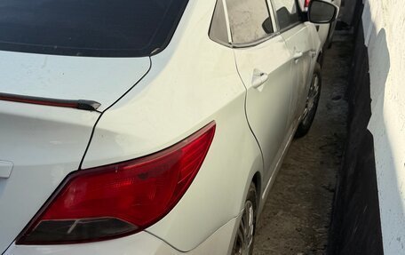 Hyundai Solaris II рестайлинг, 2014 год, 150 000 рублей, 9 фотография