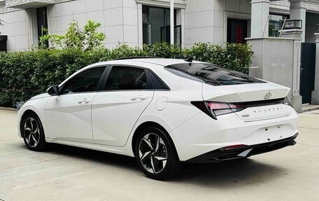 Hyundai Elantra, 2022 год, 1 375 000 рублей, 4 фотография