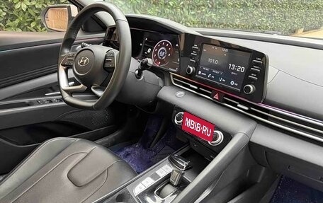 Hyundai Elantra, 2022 год, 1 375 000 рублей, 9 фотография