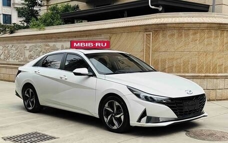 Hyundai Elantra, 2022 год, 1 375 000 рублей, 3 фотография