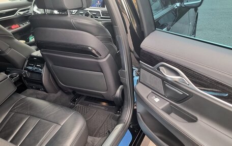 BMW 7 серия, 2019 год, 4 790 000 рублей, 16 фотография