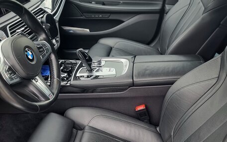 BMW 7 серия, 2019 год, 4 790 000 рублей, 17 фотография