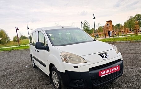 Peugeot Partner II рестайлинг 2, 2009 год, 455 000 рублей, 8 фотография