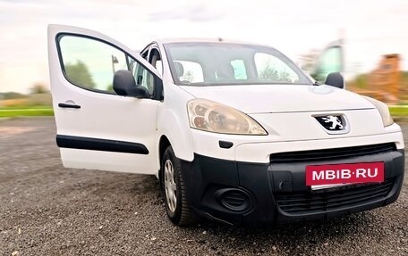 Peugeot Partner II рестайлинг 2, 2009 год, 455 000 рублей, 16 фотография