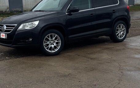 Volkswagen Tiguan I, 2010 год, 950 000 рублей, 1 фотография