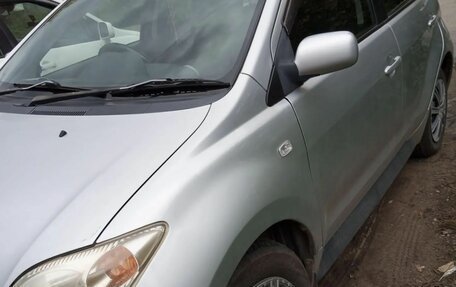 Toyota Ist II, 2002 год, 490 000 рублей, 2 фотография